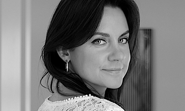 DEBORA PĀVILA